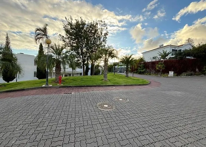 Paradisus Caniço